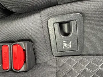 Toyota C-HR C-enter 1.8 Hybrid 122  CP