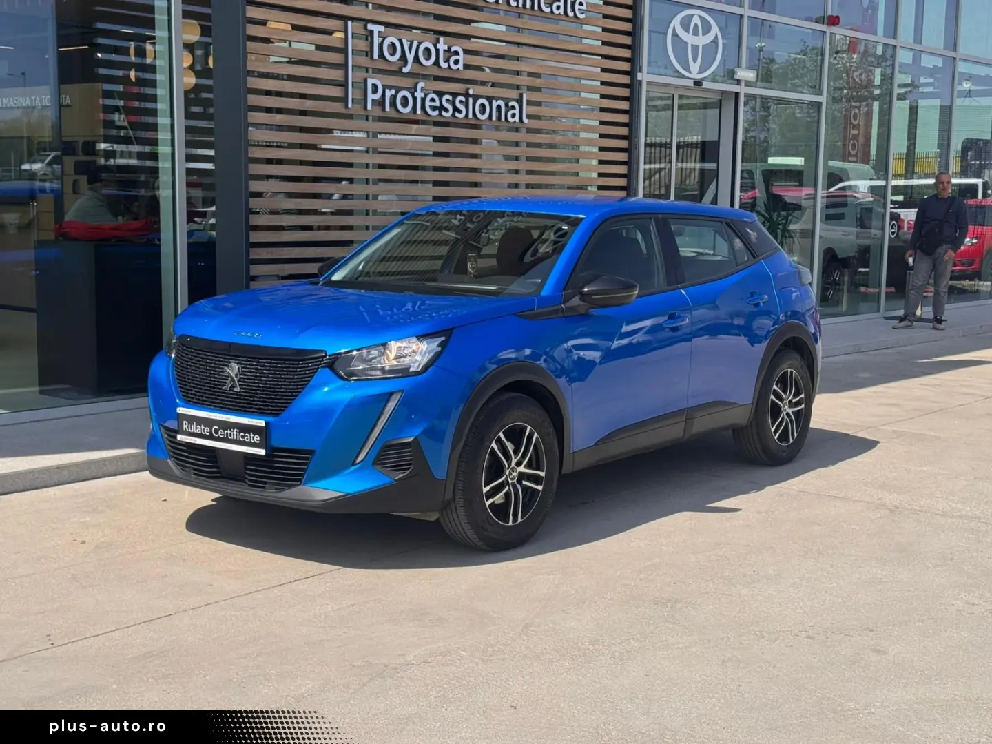 PEUGEOT 2008 1.2 PureTech 100 CP MT6 Allure