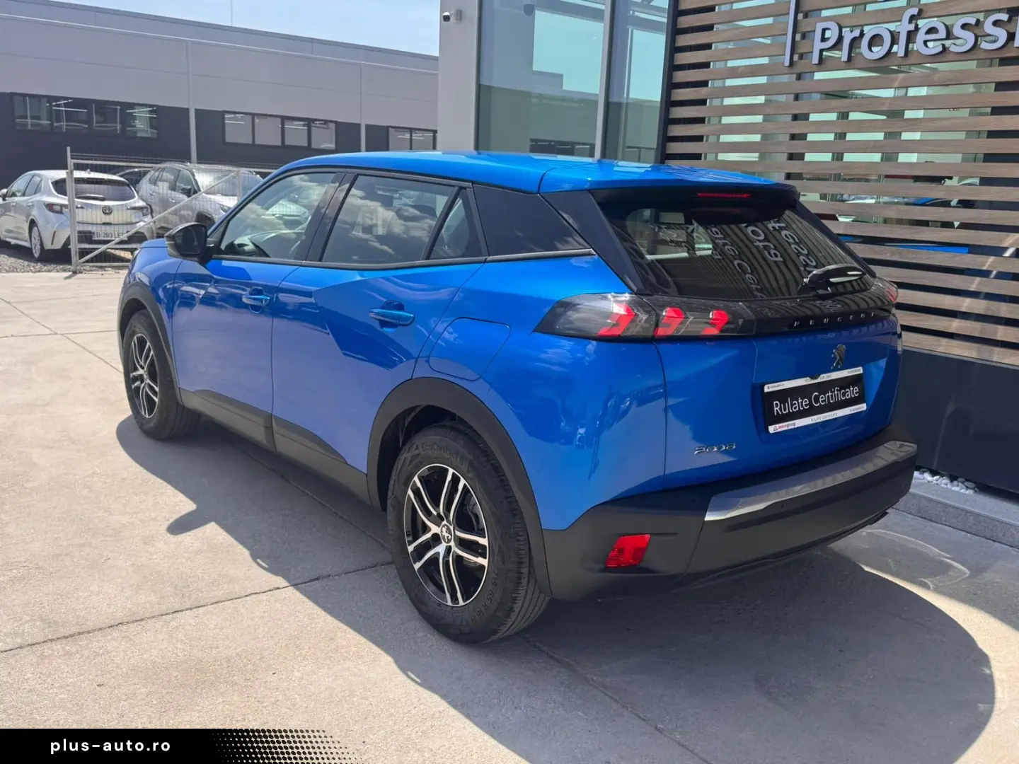 PEUGEOT 2008 1.2 PureTech 100 CP MT6 Allure