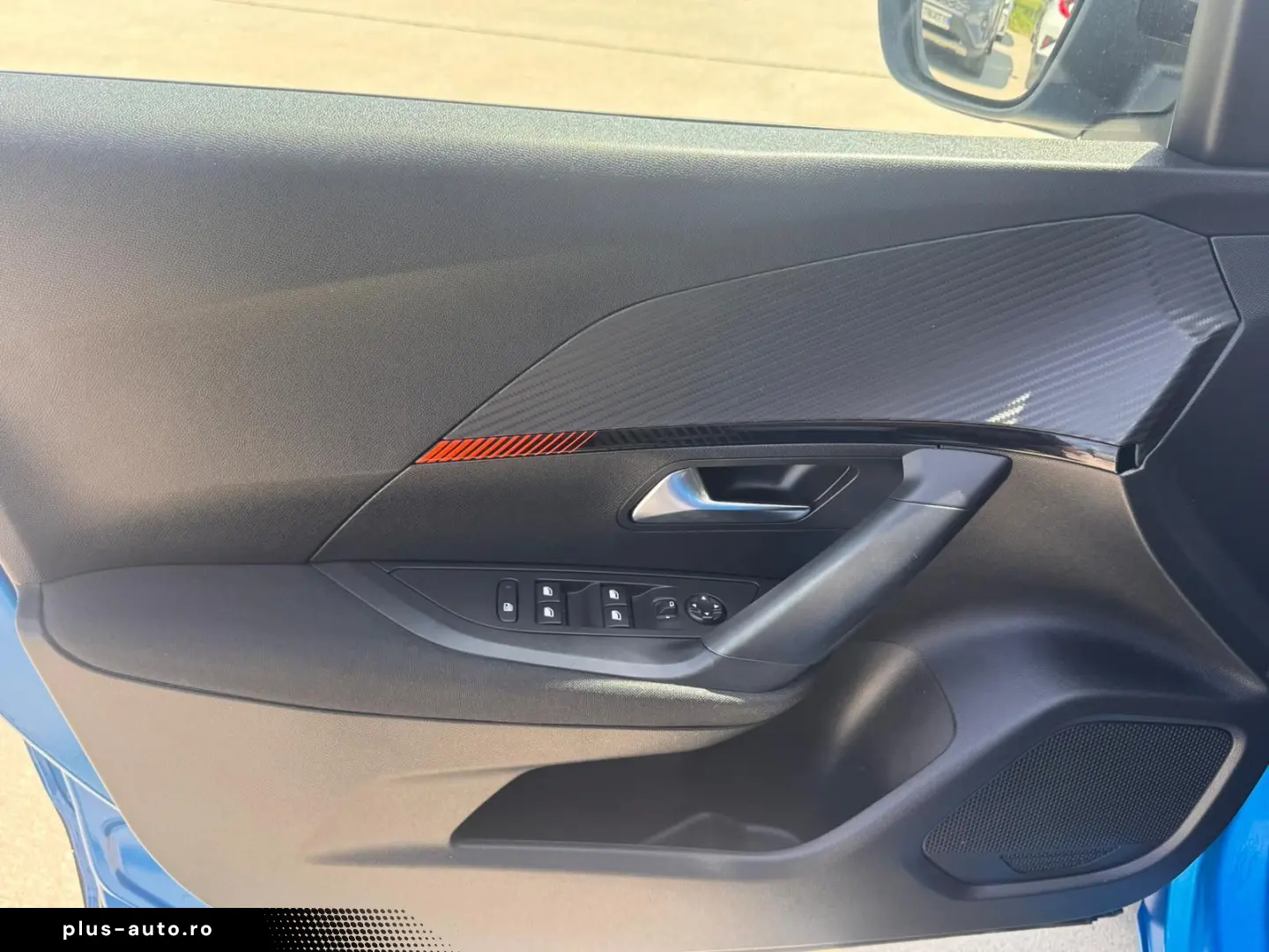 PEUGEOT 2008 1.2 PureTech 100 CP MT6 Allure