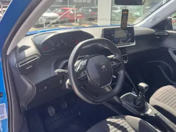 PEUGEOT 2008 1.2 PureTech 100 CP MT6 Allure