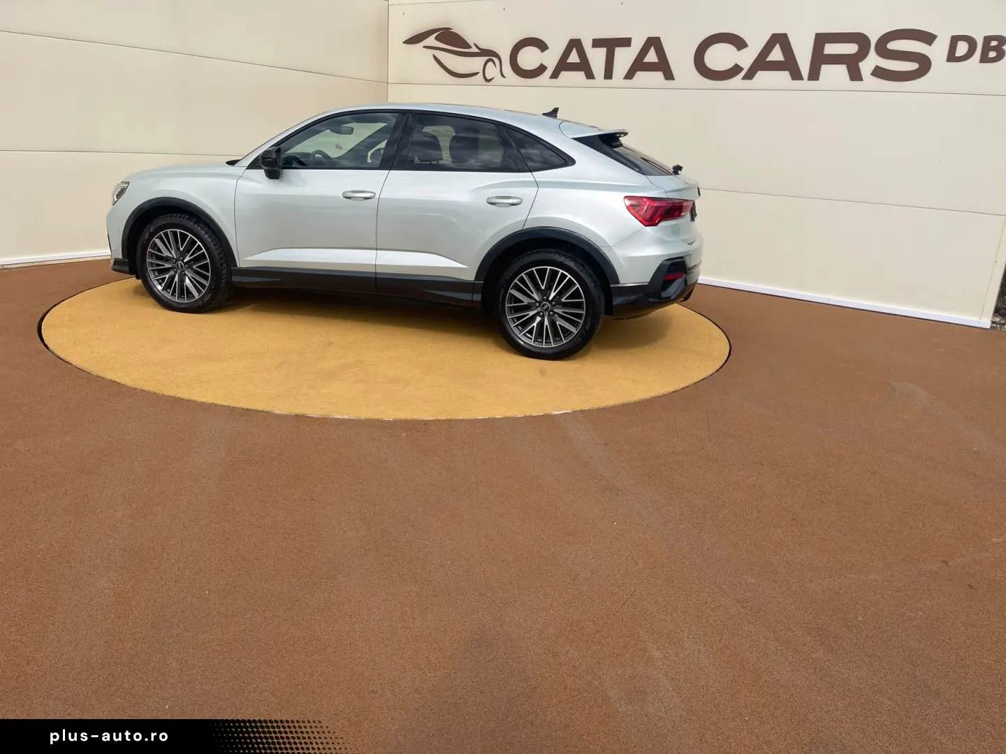 Audi Q3 SPORTBACK  150CP  LED  Cockpit  Camera  Keyless  Pie