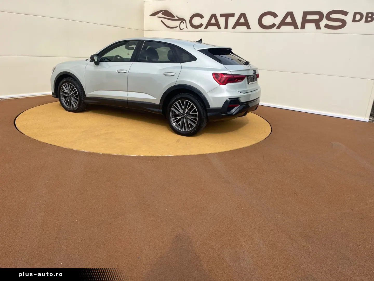 Audi Q3 SPORTBACK  150CP  LED  Cockpit  Camera  Keyless  Pie