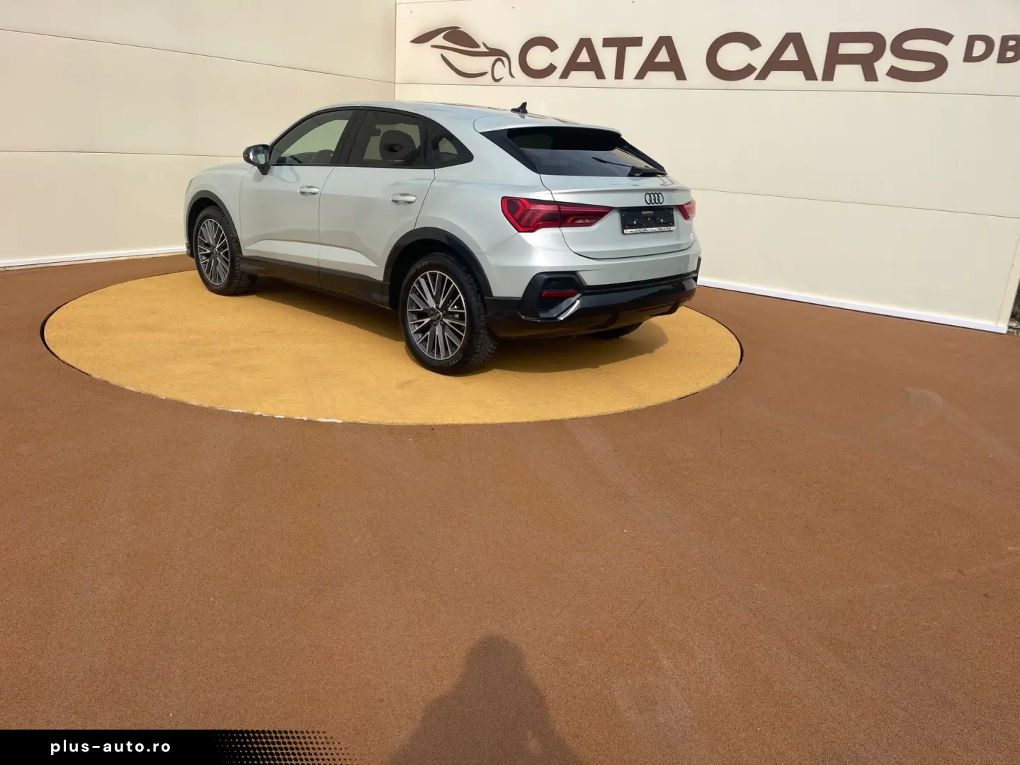 Audi Q3 SPORTBACK  150CP  LED  Cockpit  Camera  Keyless  Pie