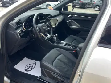 Audi Q3 SPORTBACK  150CP  LED  Cockpit  Camera  Keyless  Pie