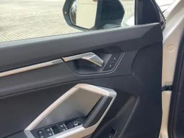 Audi Q3 SPORTBACK  150CP  LED  Cockpit  Camera  Keyless  Pie