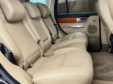 Land-Rover Range-Rover-Sport