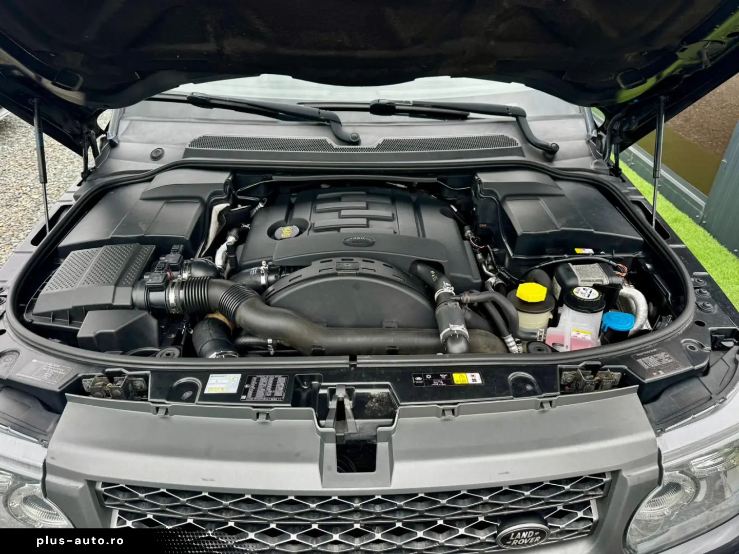 Land-Rover Range-Rover-Sport