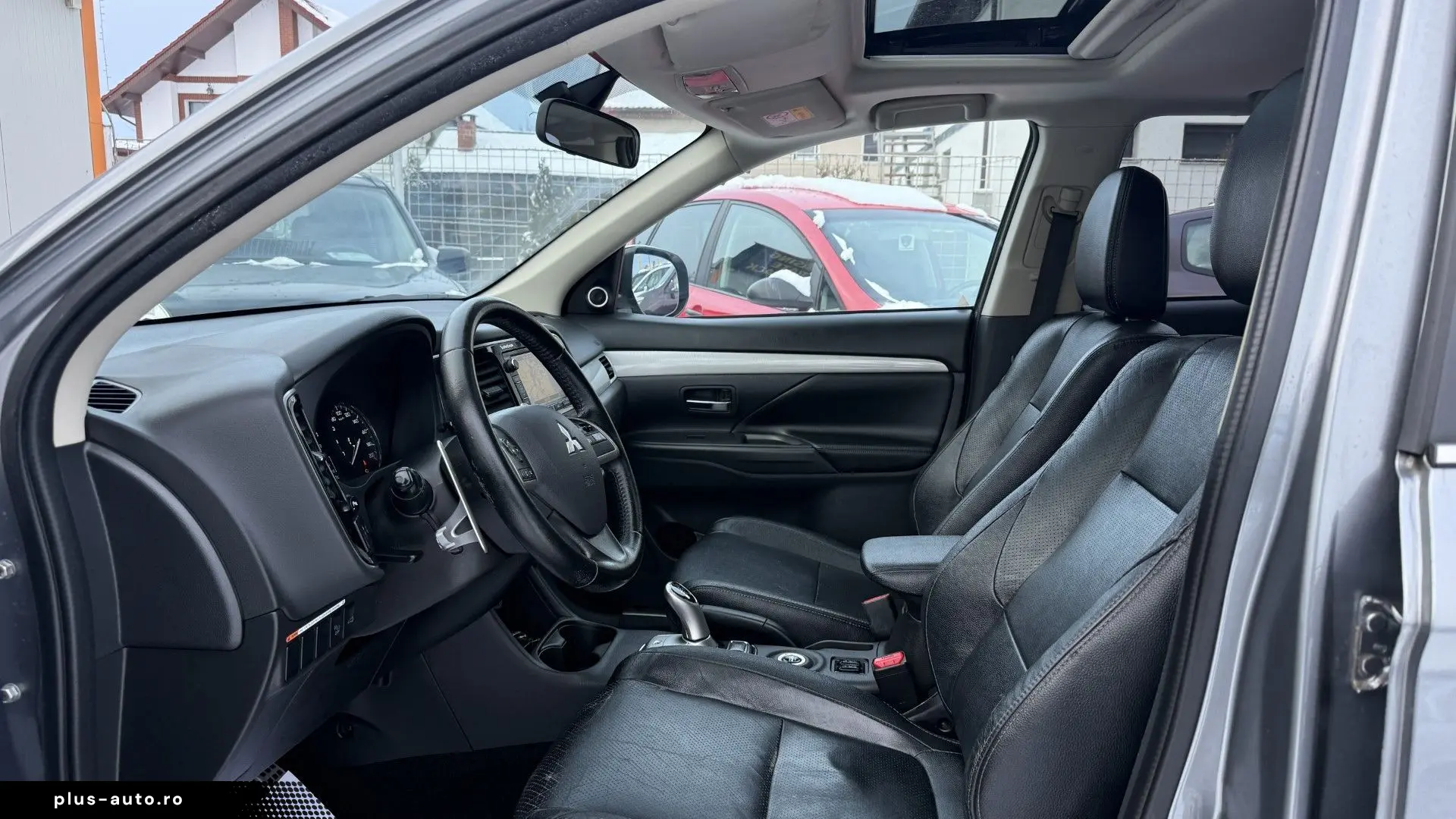 Mitsubishi Outlander 2.0 Benzina Hybrid 4x4 200CP 2013 12 Eu