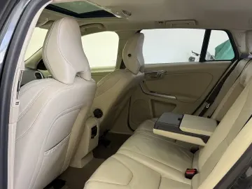 Volvo V60 2.4d Plug-in Hybrid 283CP 4x4 Automata 2013 10 Eur