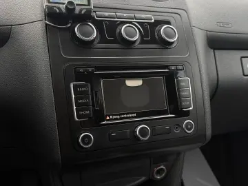 Volkswagen Caddy 1.6 TDI 102CP Automata 2011 Euro 5