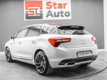 Ds-Automobiles Dsa-Ds5