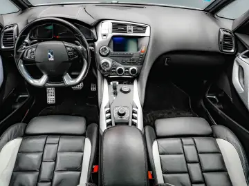 Ds-Automobiles Dsa-Ds5