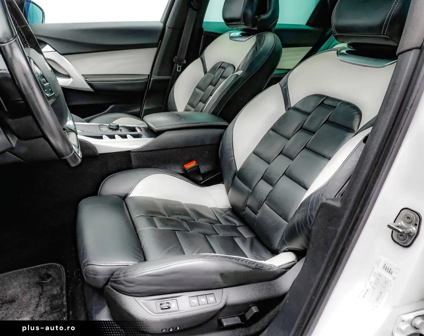 Ds-Automobiles Dsa-Ds5