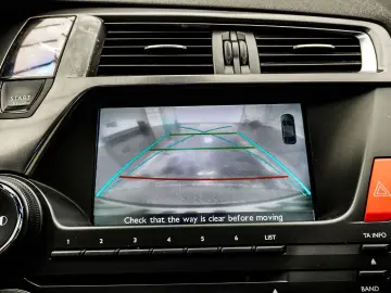 Ds-Automobiles Dsa-Ds5