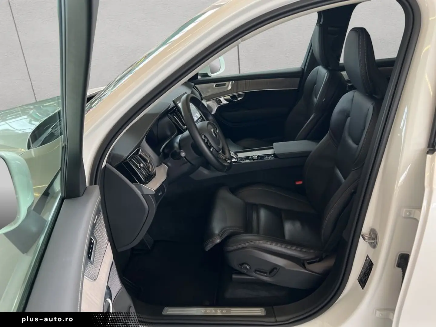 VOLVO XC90 B5 AWD Plus-Bright 7S Neues-Modell Luftfahr