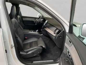 VOLVO XC90 B5 AWD Plus-Bright 7S Neues-Modell Luftfahr