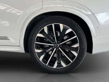 VOLVO XC90 B5 AWD Plus-Bright 7S Neues-Modell Luftfahr