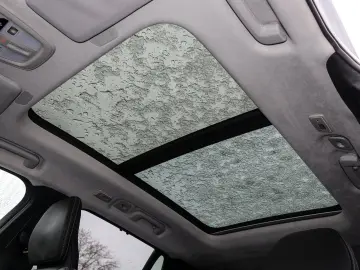 VOLVO XC90 T8 AWD Ultra Dark NP 109.220 -  Four-C 22'