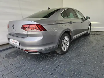 Volkswagen Passat 1.5 TSI ACT DSG Highline