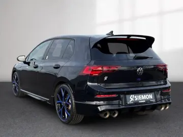 VW Golf R 20 Years IQ.LIGHT Akra Carbon 270kmh RKam