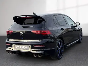 VW Golf R 20 Years IQ.LIGHT Akra Carbon 270kmh RKam