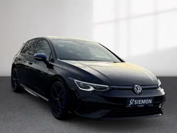 VW Golf R 20 Years IQ.LIGHT Akra Carbon 270kmh RKam