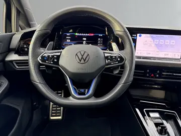 VW Golf R 20 Years IQ.LIGHT Akra Carbon 270kmh RKam