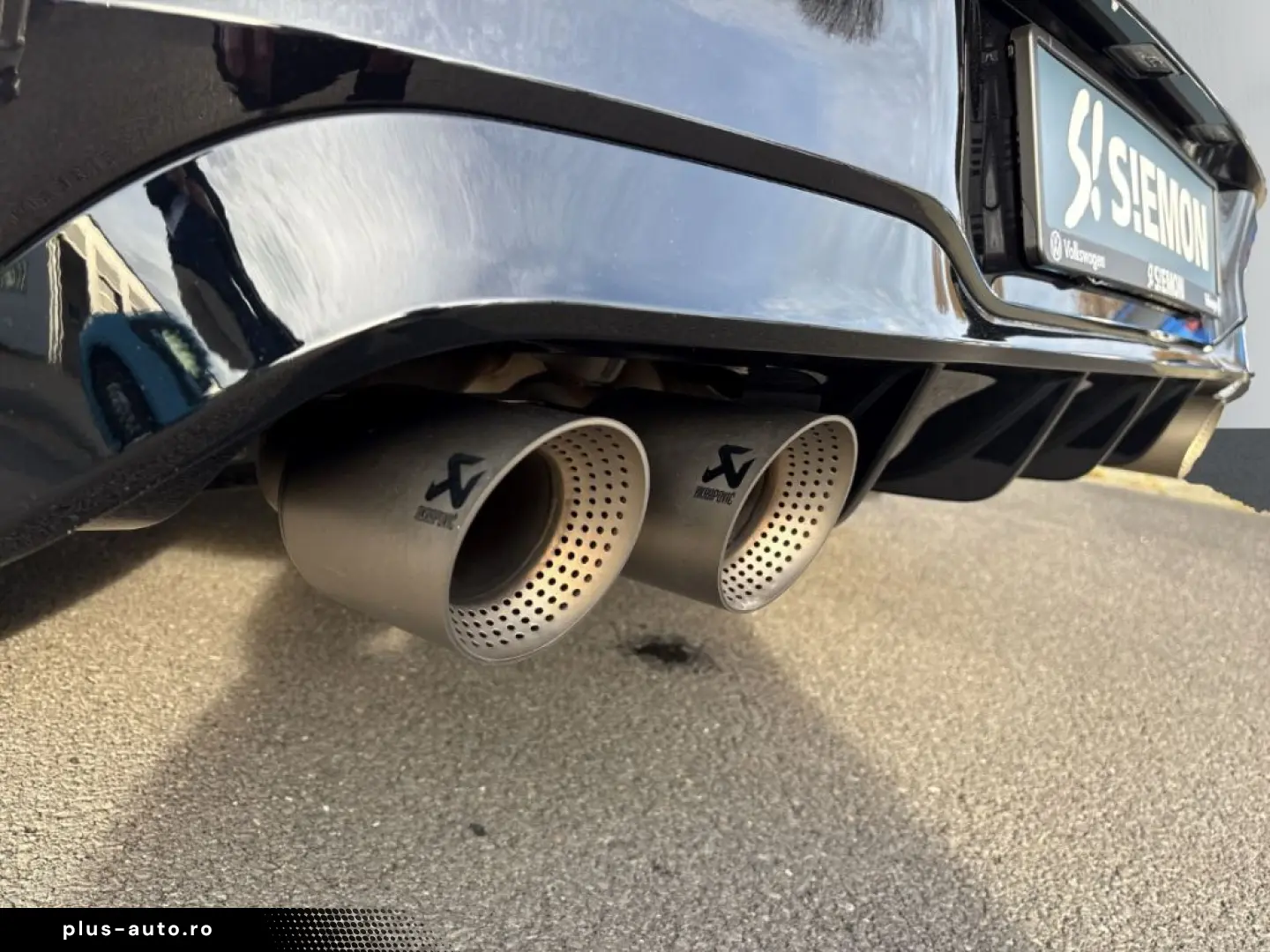 VW Golf R 20 Years IQ.LIGHT Akra Carbon 270kmh RKam