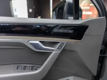 Volksvagen Touareg