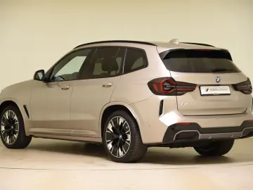 BMW iX3 - Garantie pana 12-2026