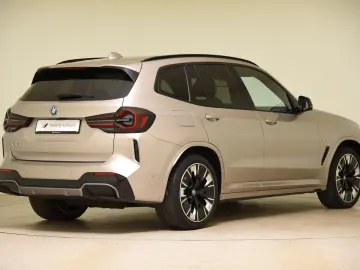 BMW iX3 - Garantie pana 12-2026