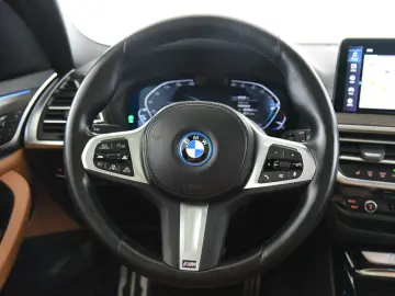 BMW iX3 - Garantie pana 12-2026