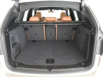 BMW iX3 - Garantie pana 12-2026