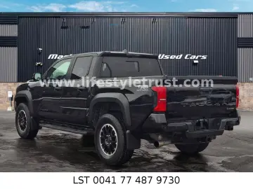 TOYOTA Tacoma 2.4L Hybrid TRD Off Road 4x4