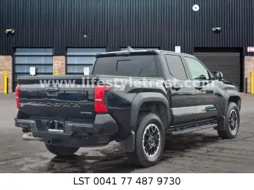 TOYOTA Tacoma 2.4L Hybrid TRD Off Road 4x4