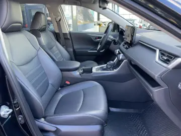 TOYOTA RAV 4 2.5 VVT-i Hybrid Team D AHK SHZ KAMERA LRH