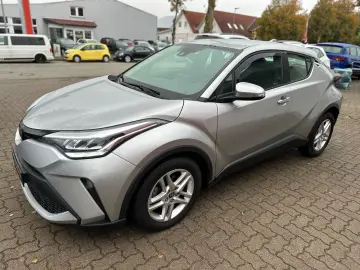 TOYOTA C-HR Hybrid Business Edition NAVI SHZ TEMP KAM
