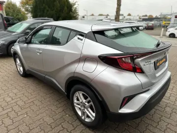 TOYOTA C-HR Hybrid Business Edition NAVI SHZ TEMP KAM