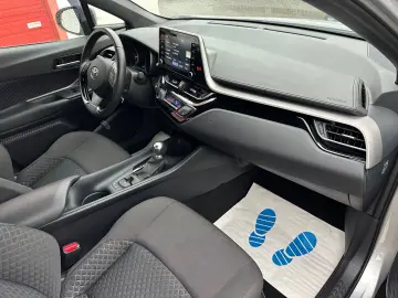 TOYOTA C-HR Hybrid Business Edition NAVI SHZ TEMP KAM