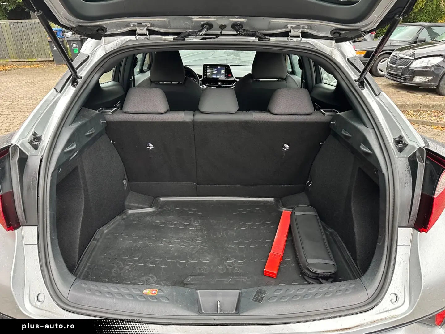 TOYOTA C-HR Hybrid Business Edition NAVI SHZ TEMP KAM