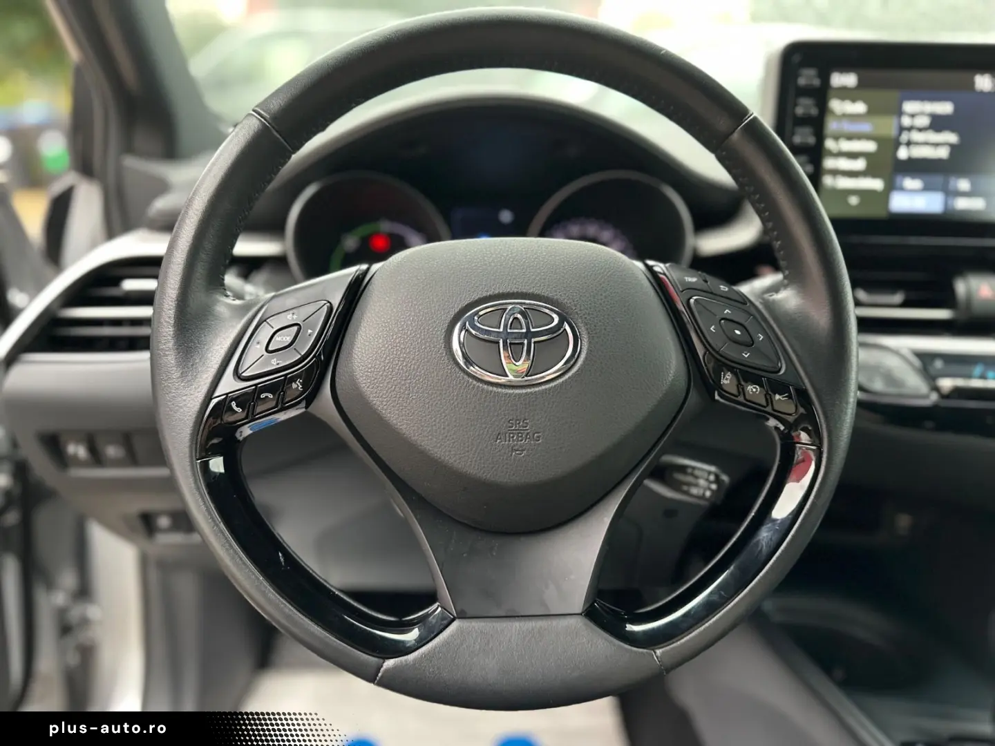 TOYOTA C-HR Hybrid Business Edition NAVI SHZ TEMP KAM