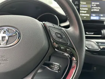 TOYOTA C-HR Hybrid Business Edition NAVI SHZ TEMP KAM