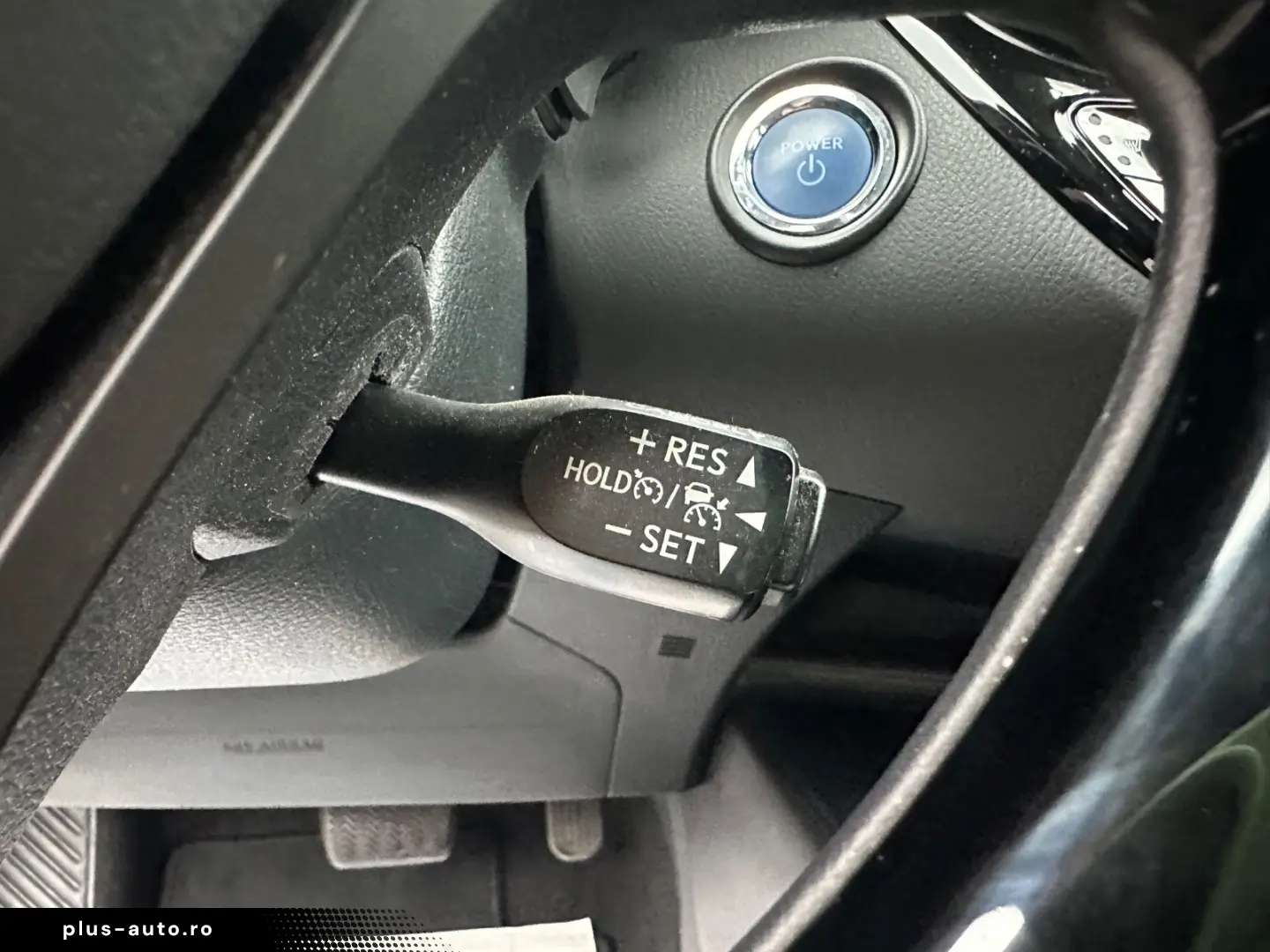 TOYOTA C-HR Hybrid Business Edition NAVI SHZ TEMP KAM