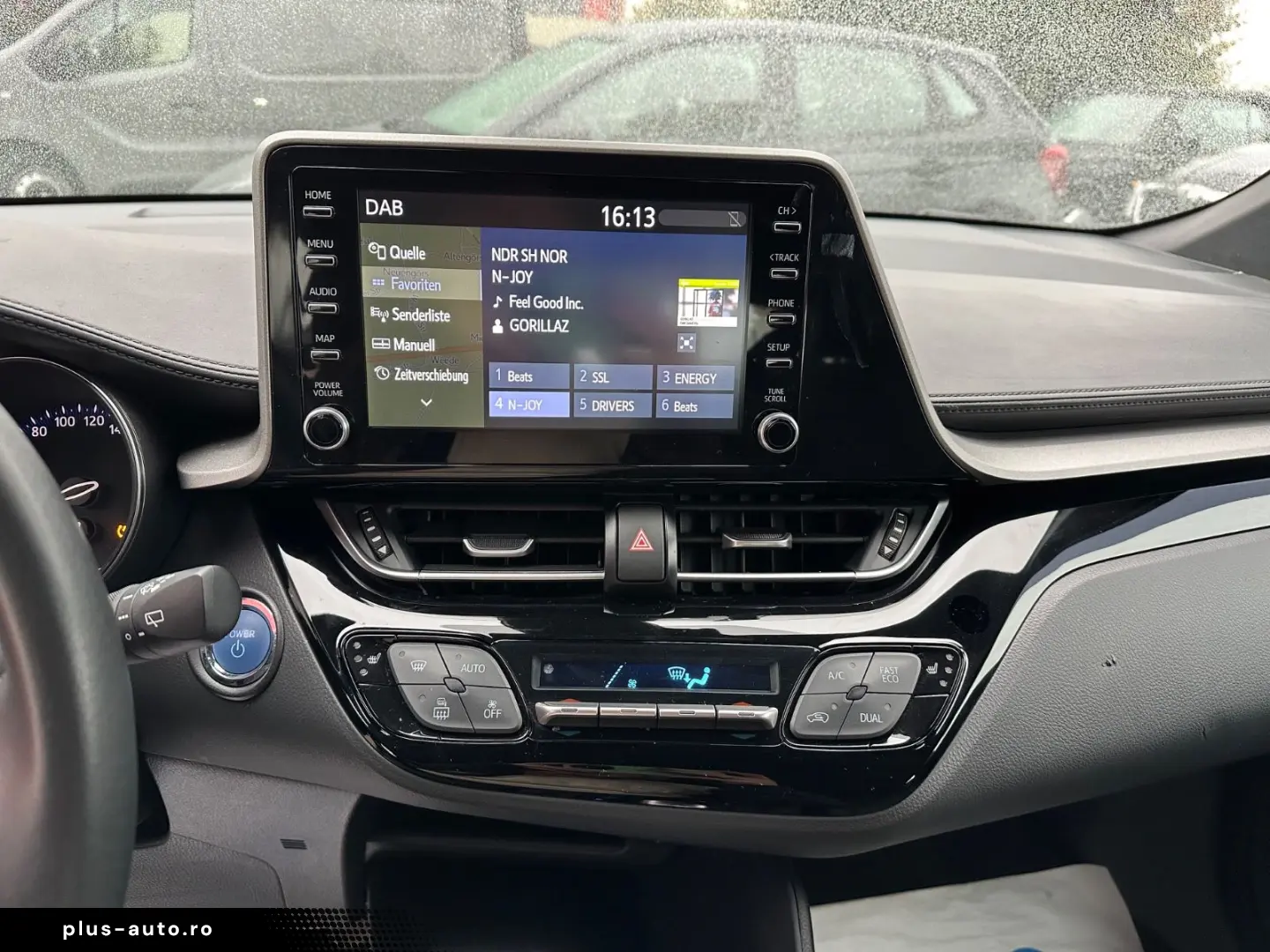 TOYOTA C-HR Hybrid Business Edition NAVI SHZ TEMP KAM