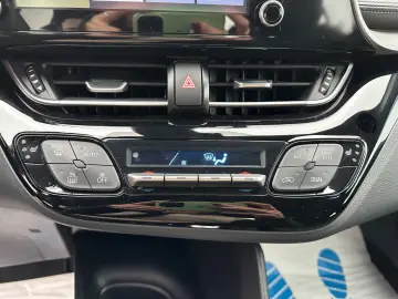 TOYOTA C-HR Hybrid Business Edition NAVI SHZ TEMP KAM