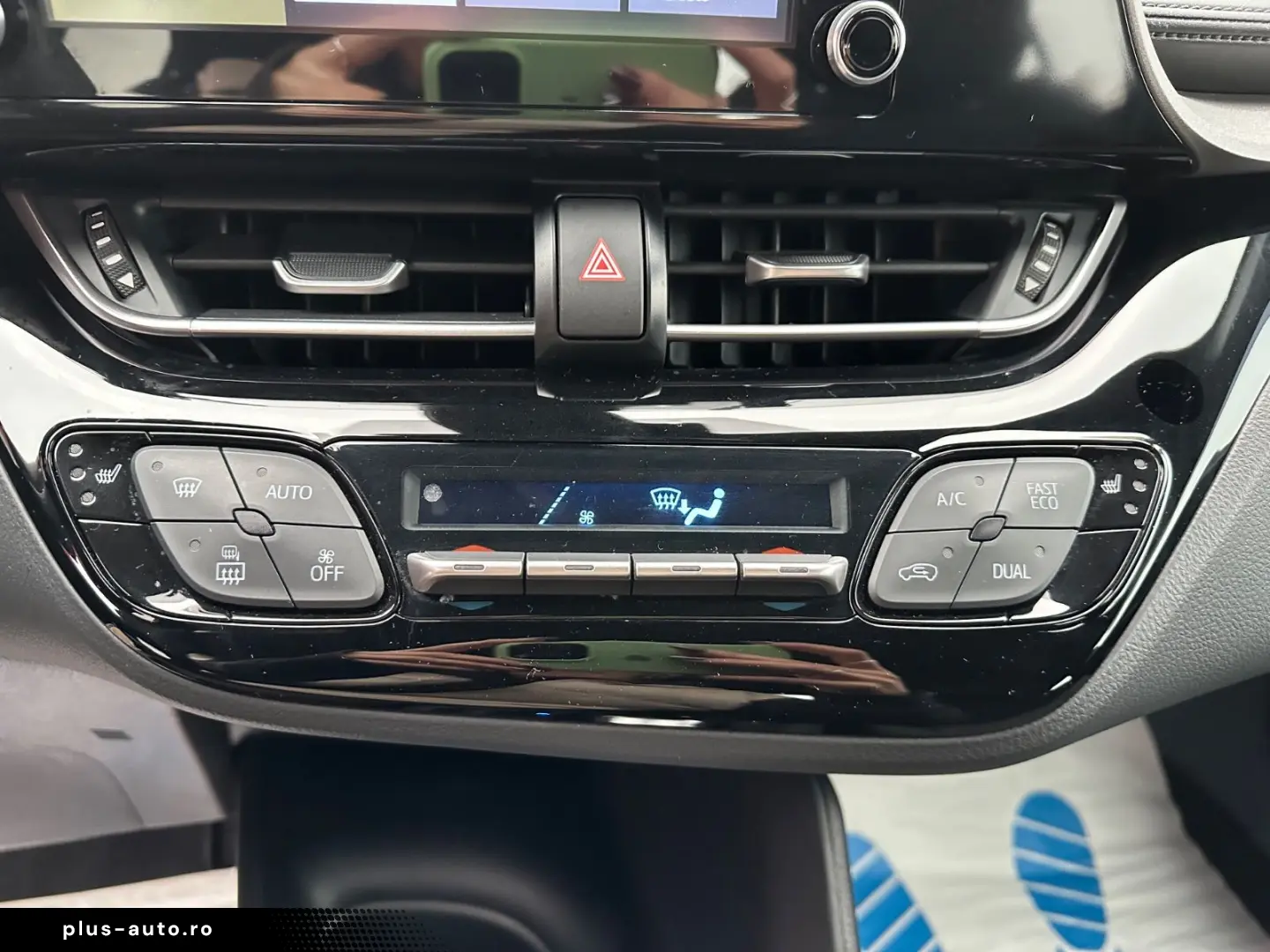 TOYOTA C-HR Hybrid Business Edition NAVI SHZ TEMP KAM