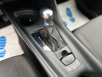 TOYOTA C-HR Hybrid Business Edition NAVI SHZ TEMP KAM