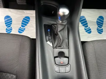 TOYOTA C-HR Hybrid Business Edition NAVI SHZ TEMP KAM