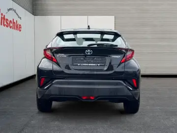 TOYOTA 1.8 L Hybrid Business Edition